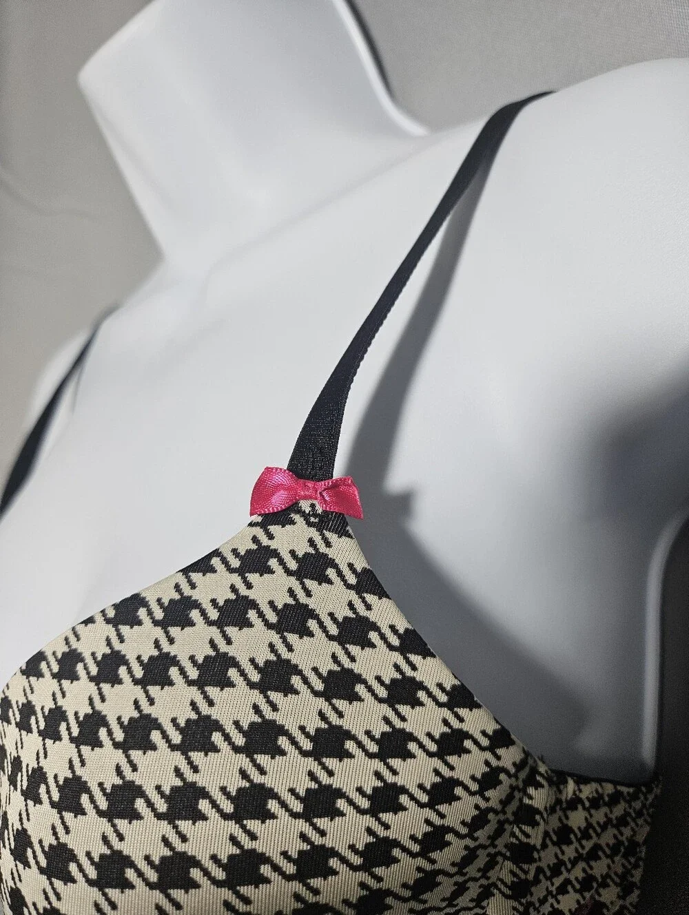Betsey Johnson 90s Lined Plunging Houndstooth Everyday Convertable Bra Size 34C